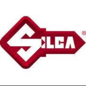 Universālās pultis vārtiem un barjerām SILCA (Itālija) – kvalitāte, uzticamība un profesionāla programmēšana.